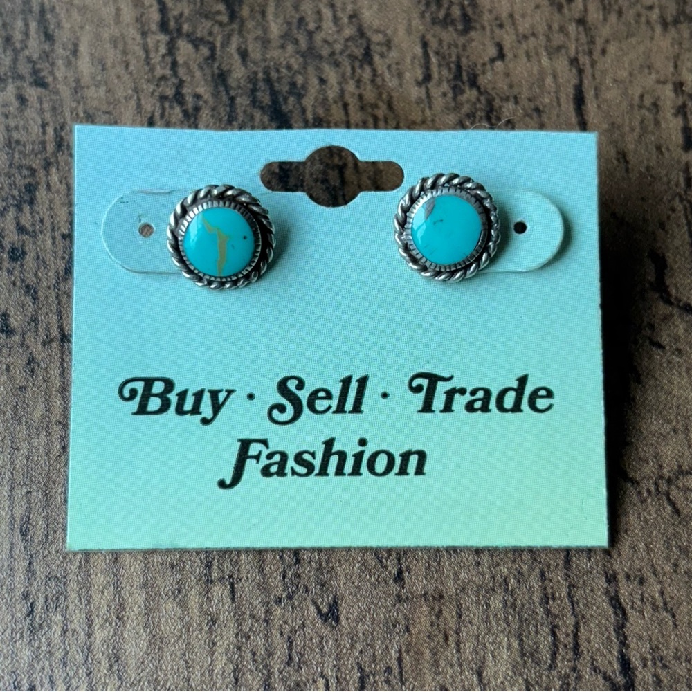 U.S.A. Sterling Silver 925 Turquoise Circle
Stud Earrings